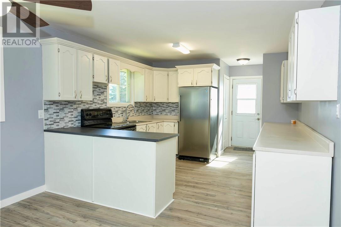 5055 Dupuis Drive, Hanmer, Ontario  P3P 0B3 - Photo 5 - 2129457