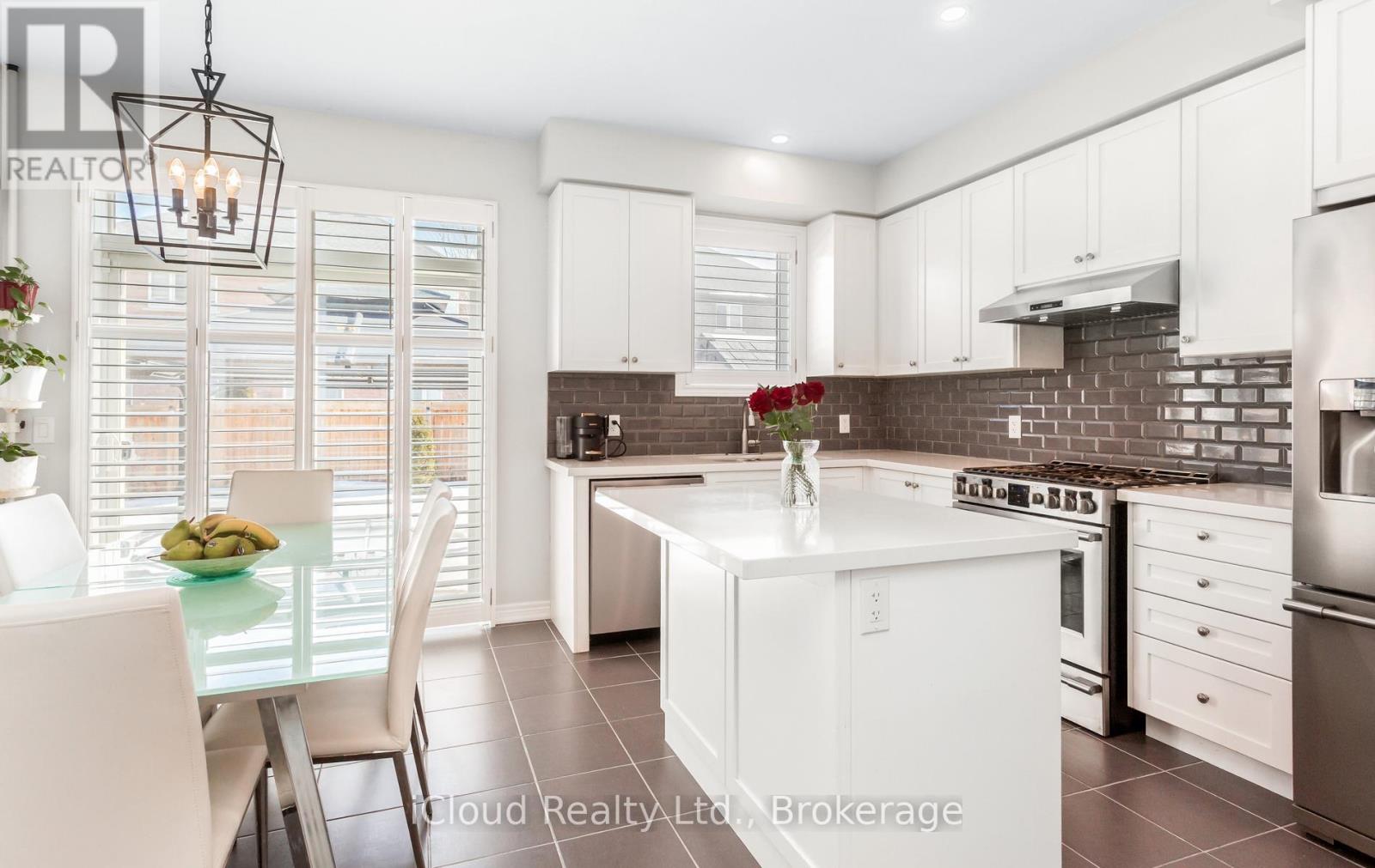 65 Stowmarket Street N, Caledon, Ontario  L7C 4B1 - Photo 17 - W13638090