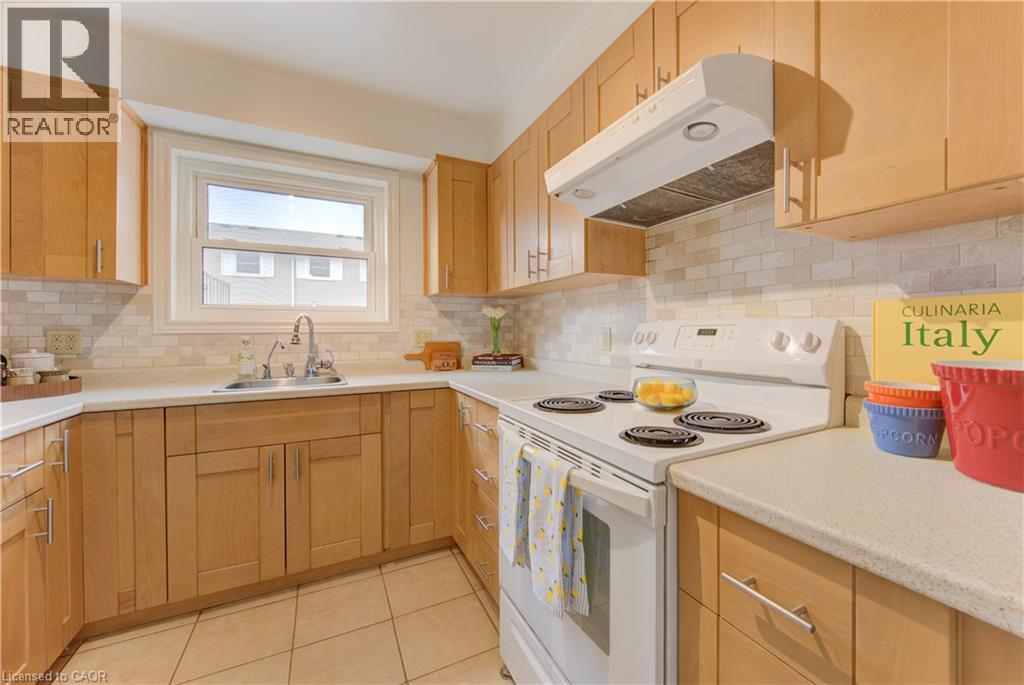 440 Pioneer Drive Unit# 3, Kitchener, Ontario  N2P 1H6 - Photo 3 - 40853011