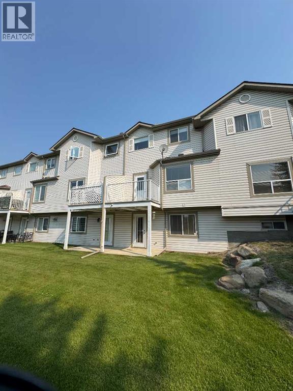 108 Douglas Glen Park SE, Calgary, Alberta  T2Z 3Z3 - Photo 2 - A2333012