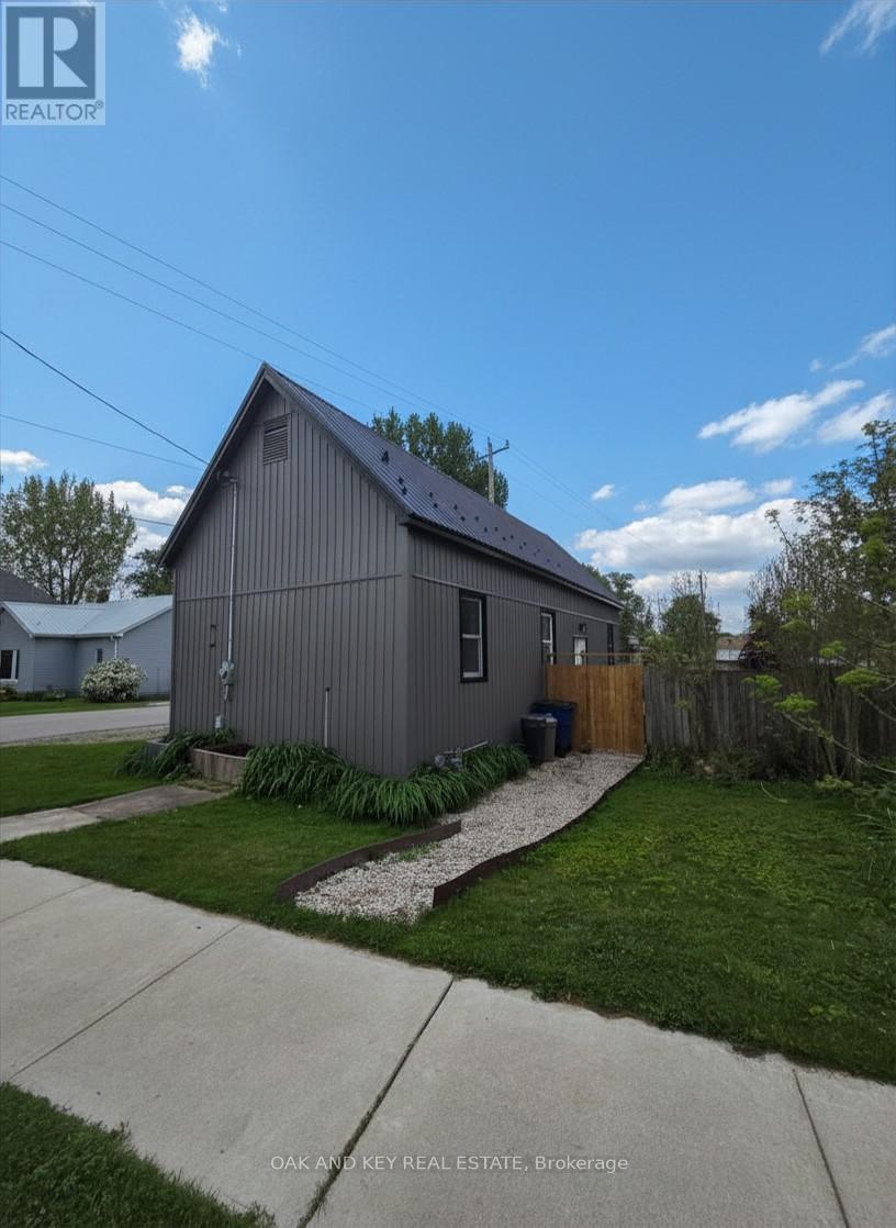 22933 HAGERTY ROAD, Newbury, Ontario