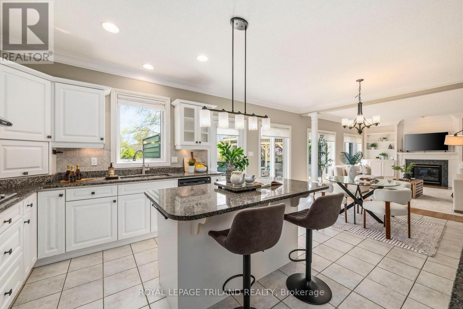 56 Glenridge Crescent, London North (North A), Ontario  N6G 4W6 - Photo 11 - X13638136