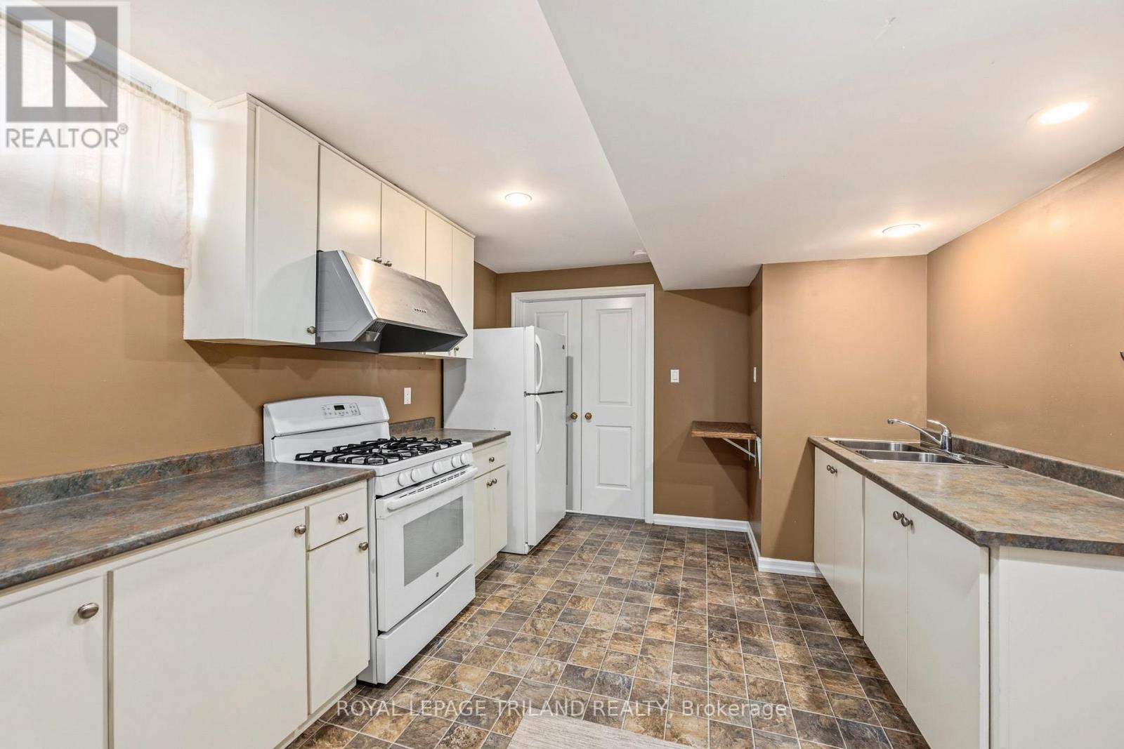 56 Glenridge Crescent, London North (North A), Ontario  N6G 4W6 - Photo 39 - X13638136