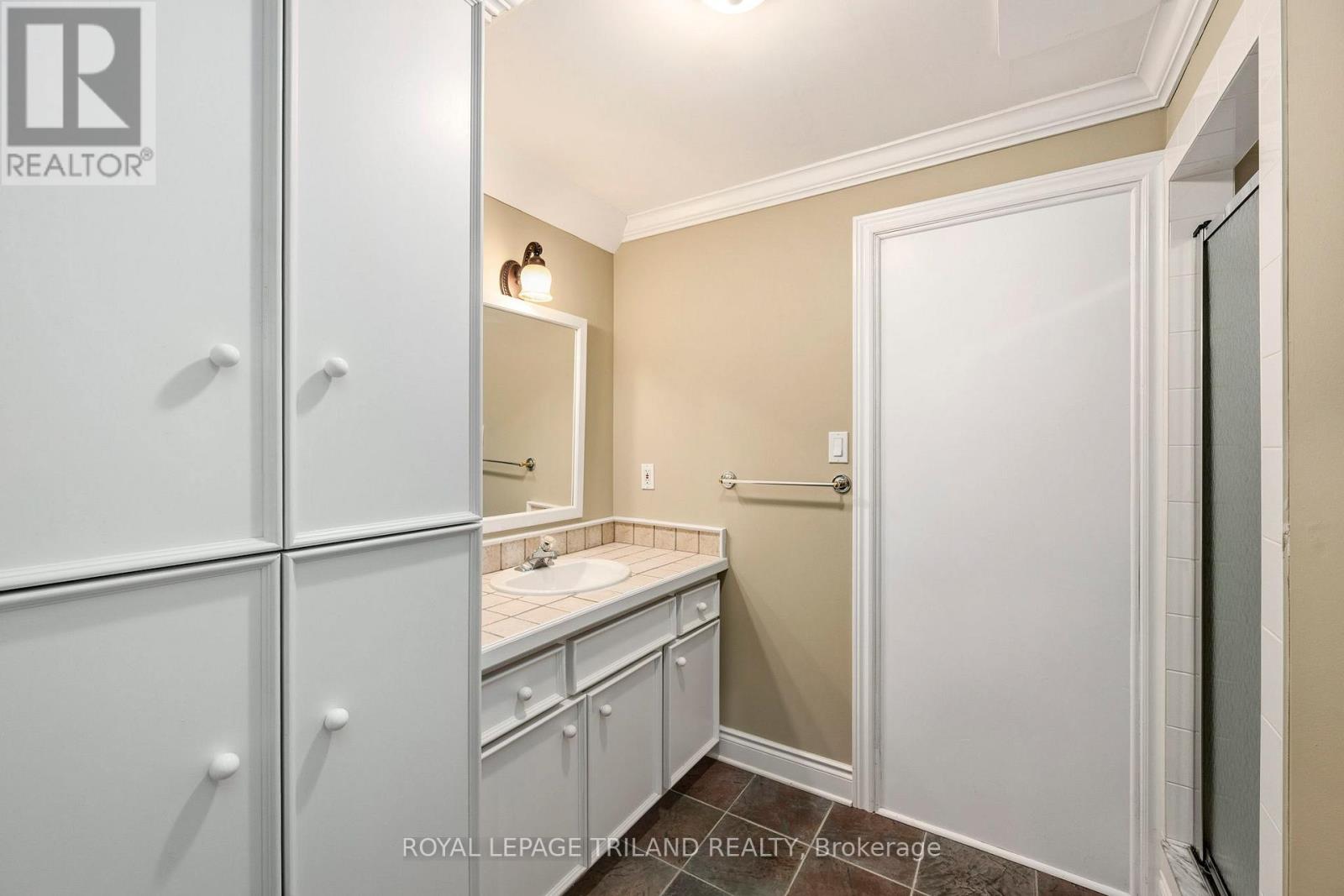 56 Glenridge Crescent, London North (North A), Ontario  N6G 4W6 - Photo 41 - X13638136