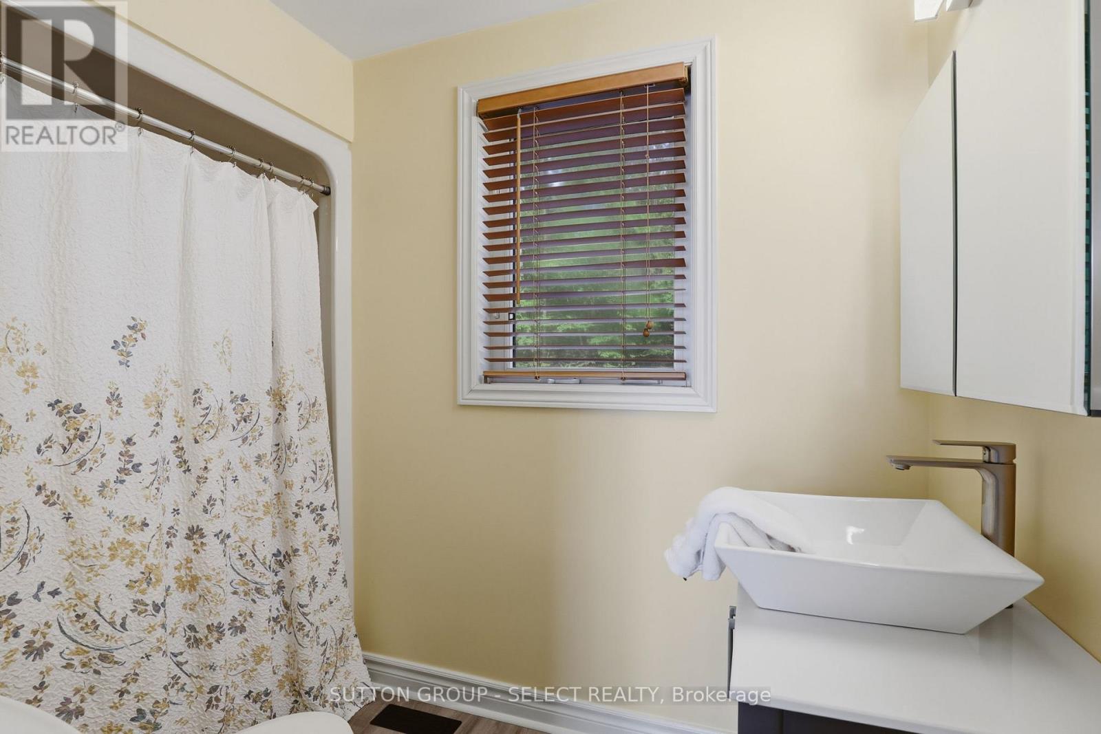 5284 Cliff Road, Lambton Shores, Ontario  N0N 1J7 - Photo 19 - X13638172