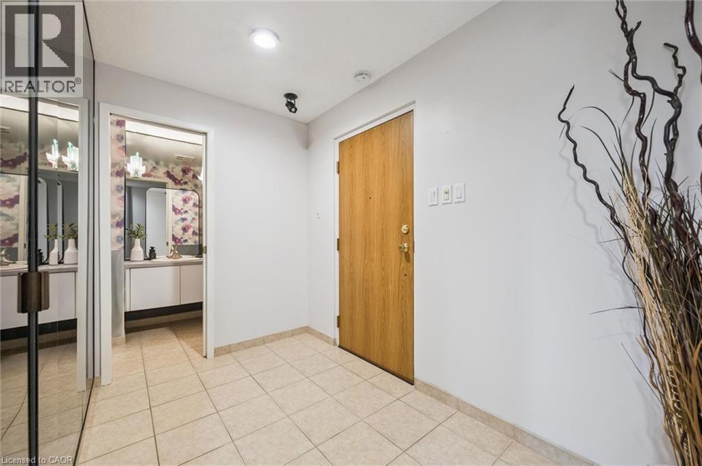 20 Ellen Street E Unit# 408, Kitchener, Ontario  N2H 6R7 - Photo 8 - 40850610