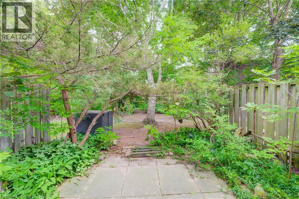 201 Silvercreek Pathway N Unit# 14, Guelph, Ontario  N1H 3T4 - Photo 3 - 40851525