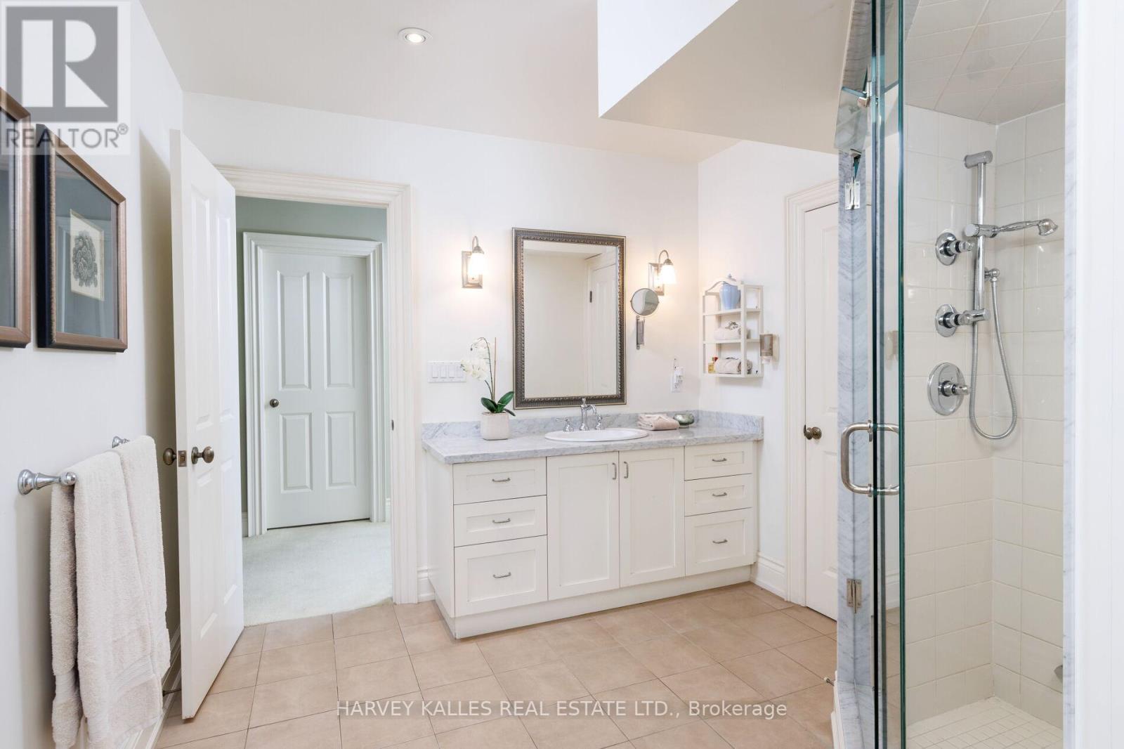 17 Sagewood Drive, Toronto, Ontario  M3B 1T5 - Photo 34 - C13638166