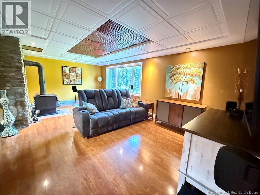 829 Edgehill Row, Saint John, New Brunswick  E2M 4G6 - Photo 33 - NB144972