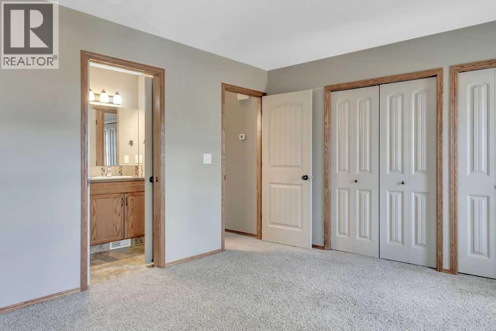 12 Kensington Close, Red Deer, Alberta  T4P 0H5 - Photo 22 - A2334664