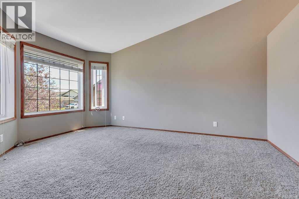 12 Kensington Close, Red Deer, Alberta  T4P 0H5 - Photo 7 - A2334664