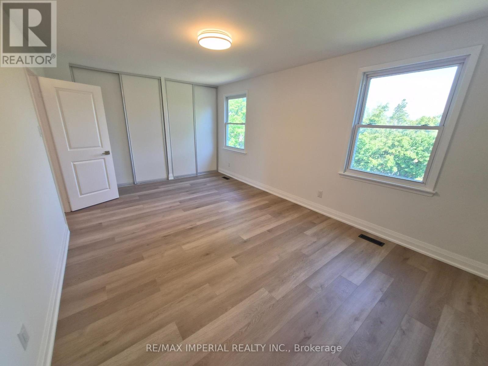 757 Pam Crescent, Newmarket, Ontario  L3Y 5B7 - Photo 12 - N13638150