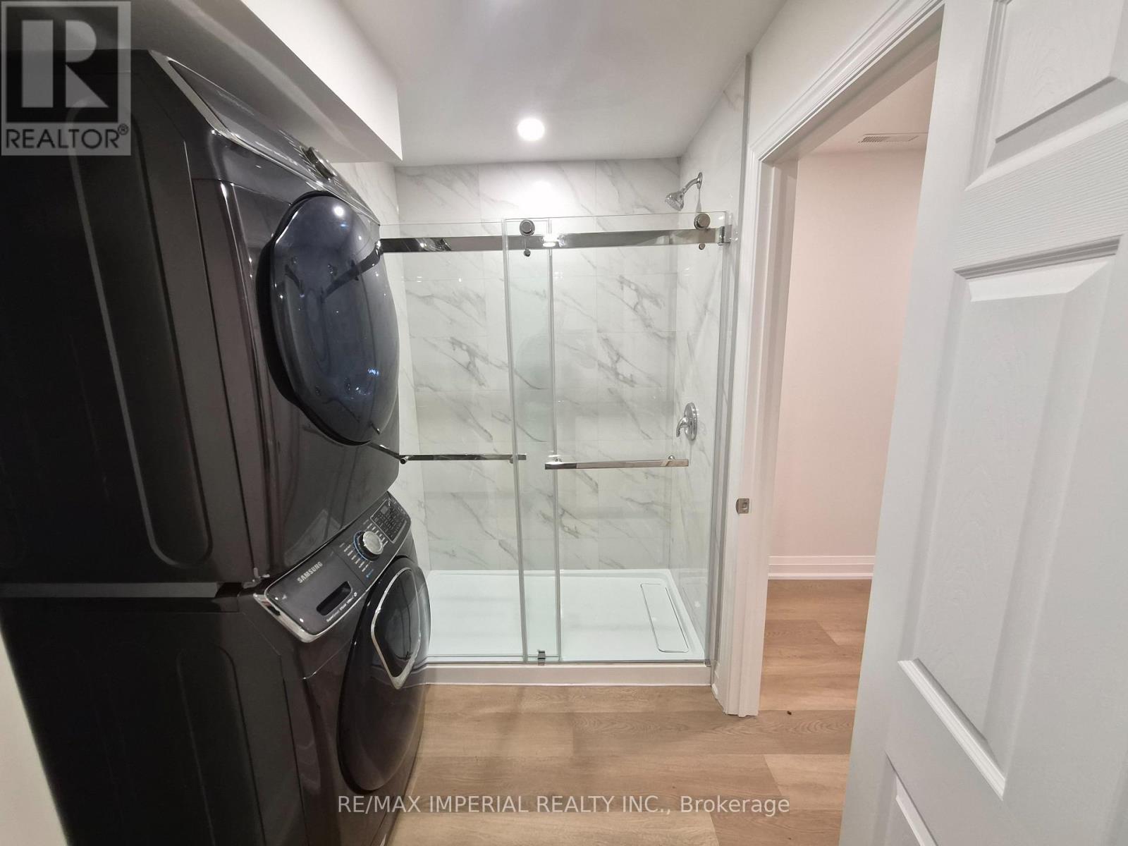 757 Pam Crescent, Newmarket, Ontario  L3Y 5B7 - Photo 19 - N13638150