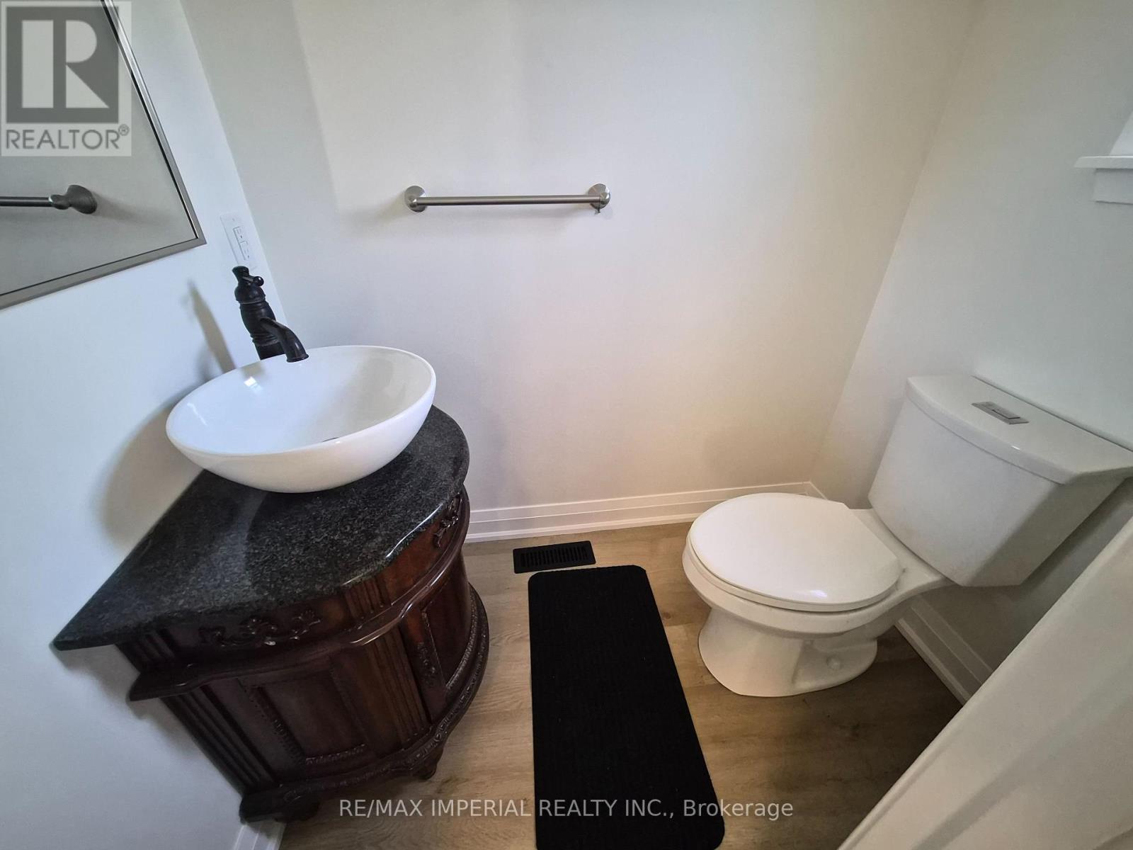757 Pam Crescent, Newmarket, Ontario  L3Y 5B7 - Photo 5 - N13638150