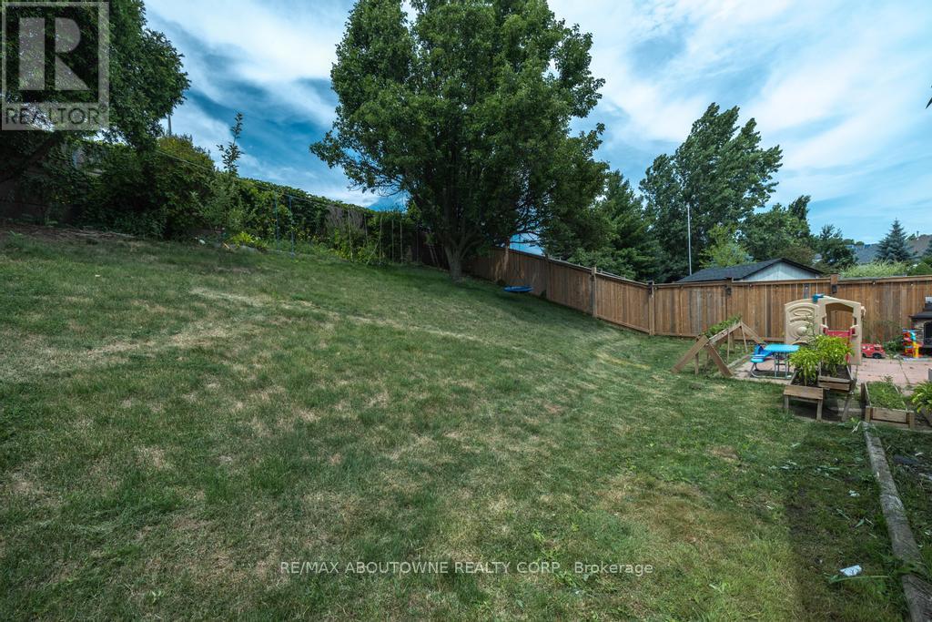 14 Sable Drive, Hamilton, Ontario L9K 1K9 - Photo 13 - X13638170