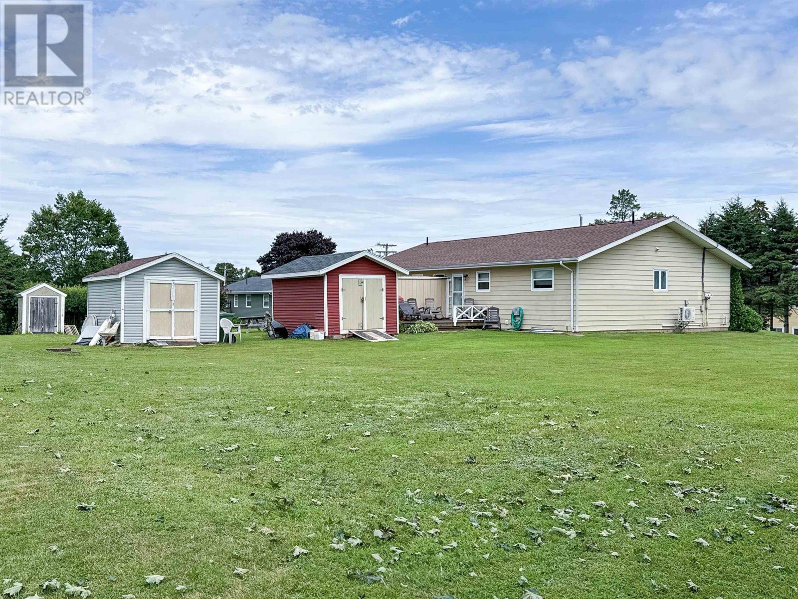 111 Meadowbank Road, Cornwall, Prince Edward Island  C0A 1H0 - Photo 10 - 202619594