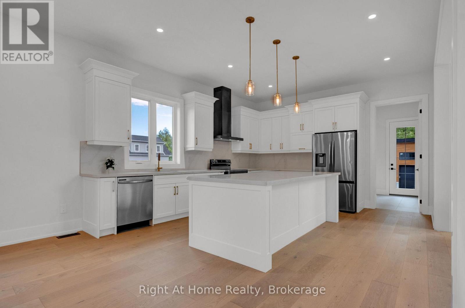 213 Suzanne Mess Boulevard, Cobourg, Ontario  K9A 3L3 - Photo 13 - X13638208