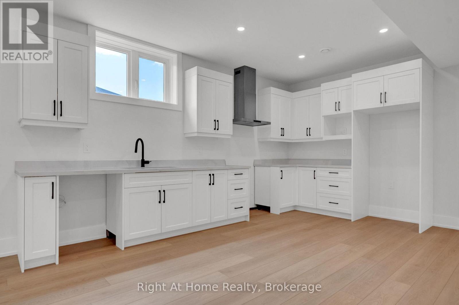 213 Suzanne Mess Boulevard, Cobourg, Ontario  K9A 3L3 - Photo 32 - X13638208