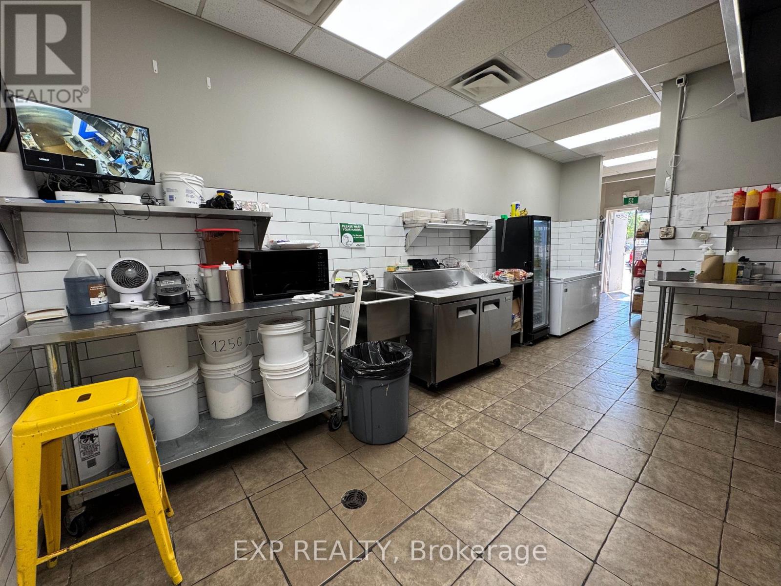 1579 Oxford Street E, London East, Ontario  N5V 1W5 - Photo 6 - X13638214