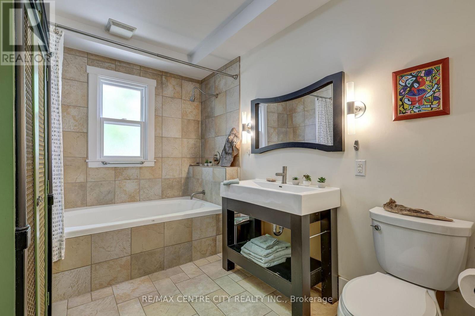 4491 East Road, Central Elgin, Ontario  N5L 1A7 - Photo 21 - X13638218