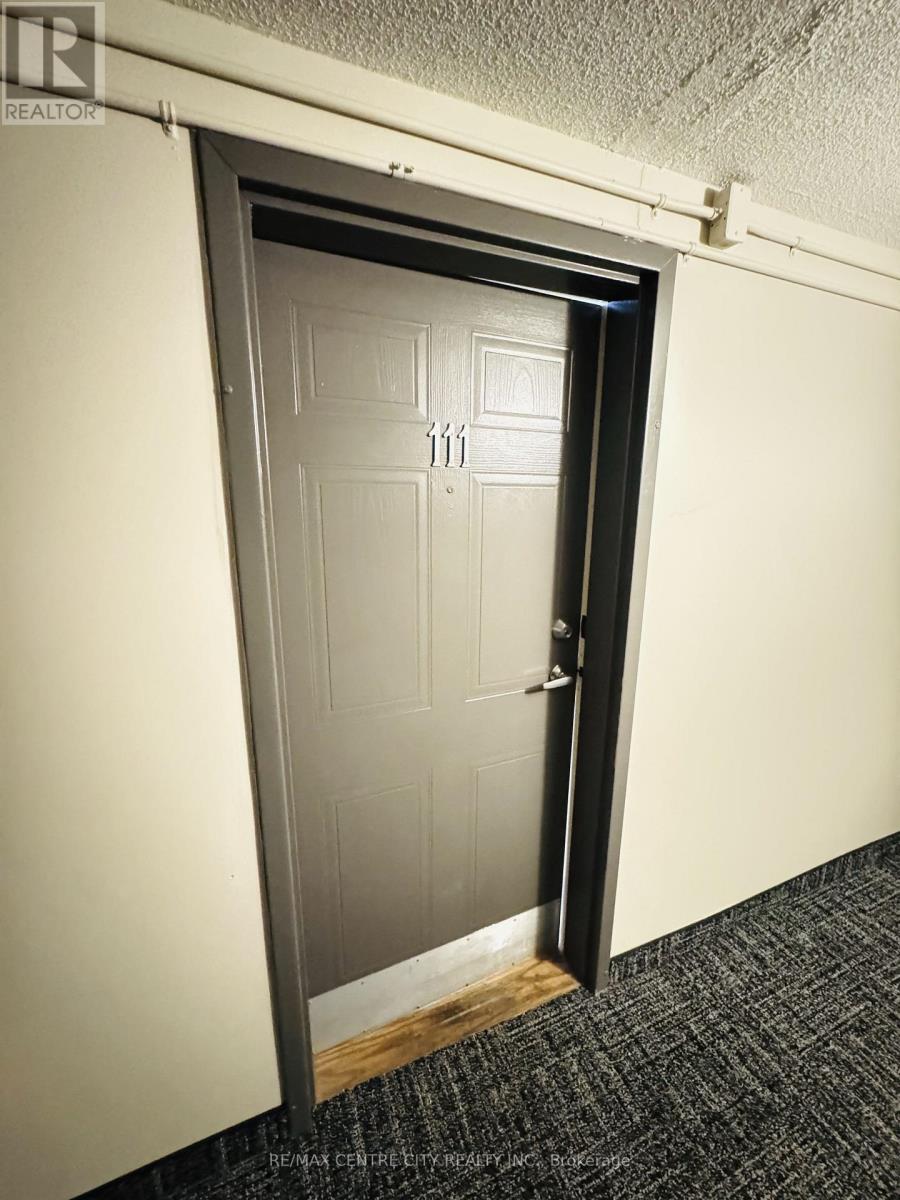 111 - 148 Conway Drive, London South, Ontario  N6E 3N4 - Photo 2 - X13638226