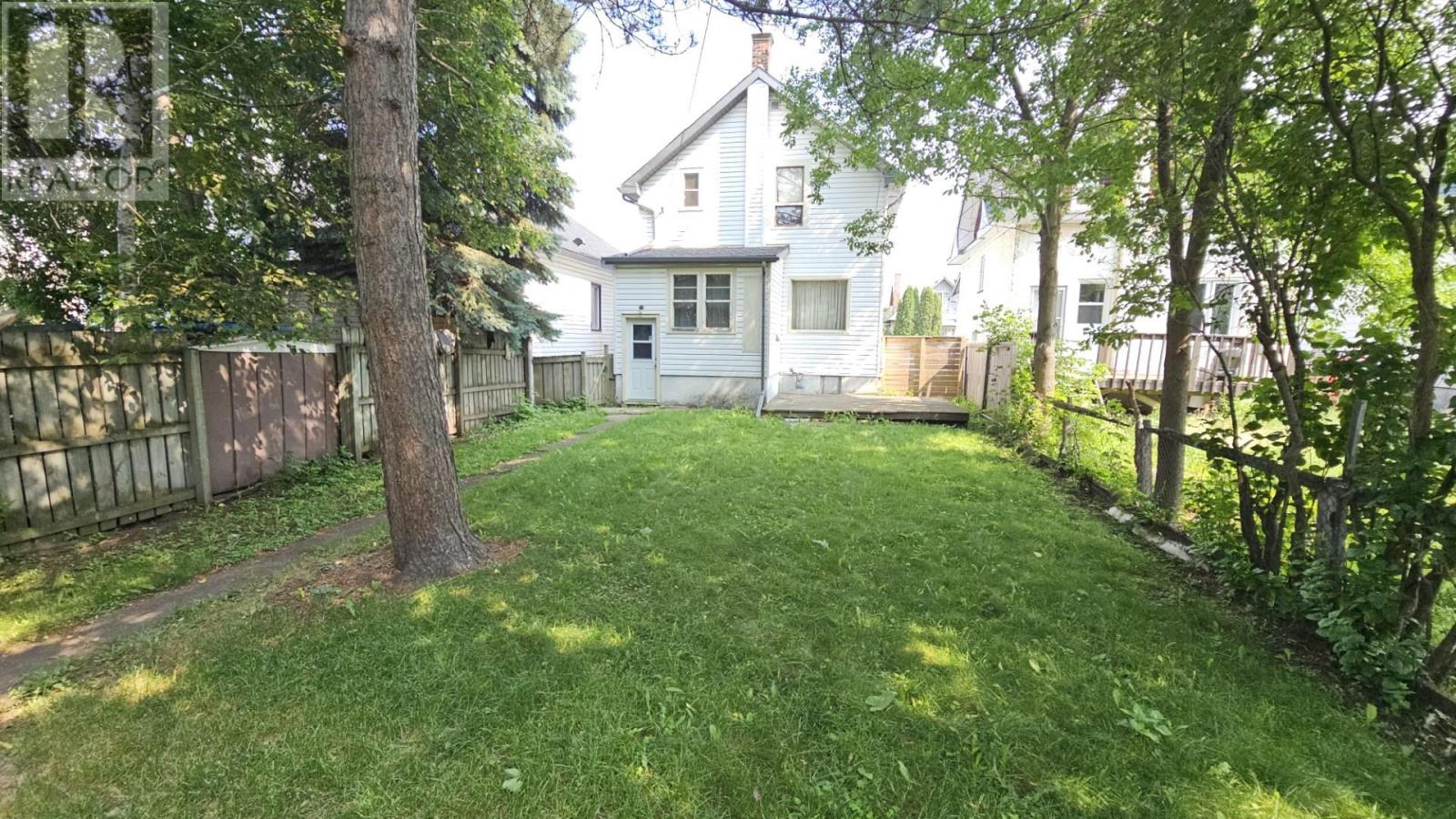 320 Dease St, Thunder Bay, Ontario  P7C 2H8 - Photo 2 - TB2602095