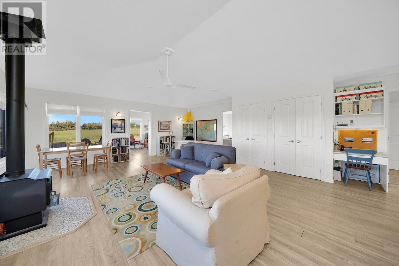 11 Howe Point Road, Eglington, Prince Edward Island  C0A 2B0 - Photo 25 - 202615810