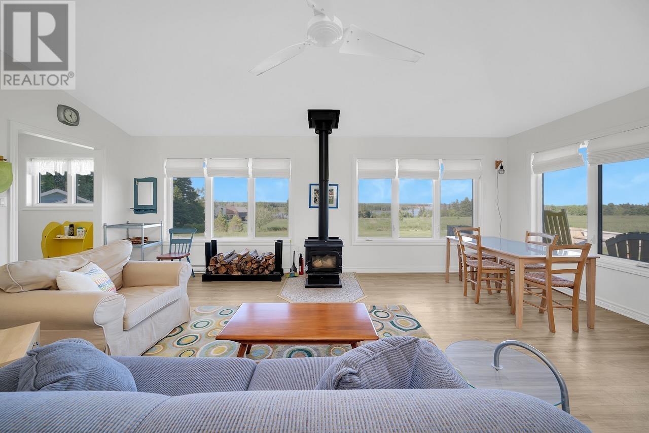 11 Howe Point Road, Eglington, Prince Edward Island  C0A 2B0 - Photo 9 - 202615810