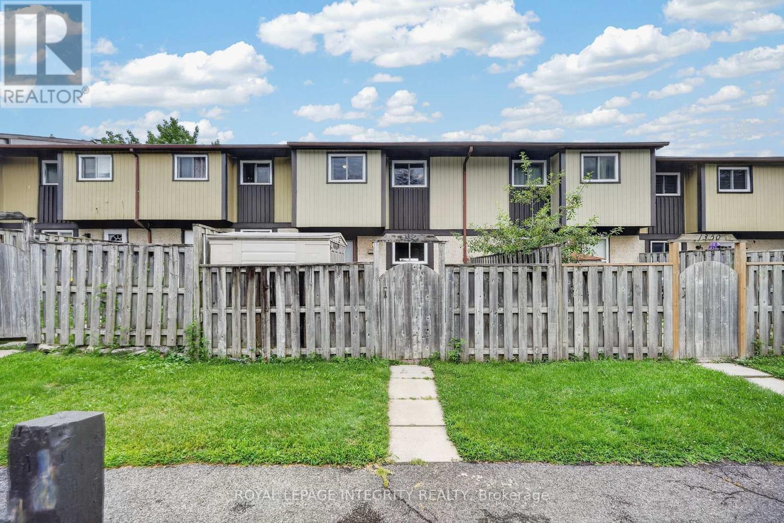 1352 Bakker Court, Ottawa, Ontario  K1C 2K4 - Photo 37 - X13638270