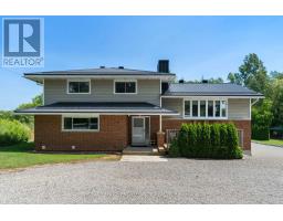1321 COUNTY ROAD 2 ROAD W, Leeds and the Thousand Islands, Ontario