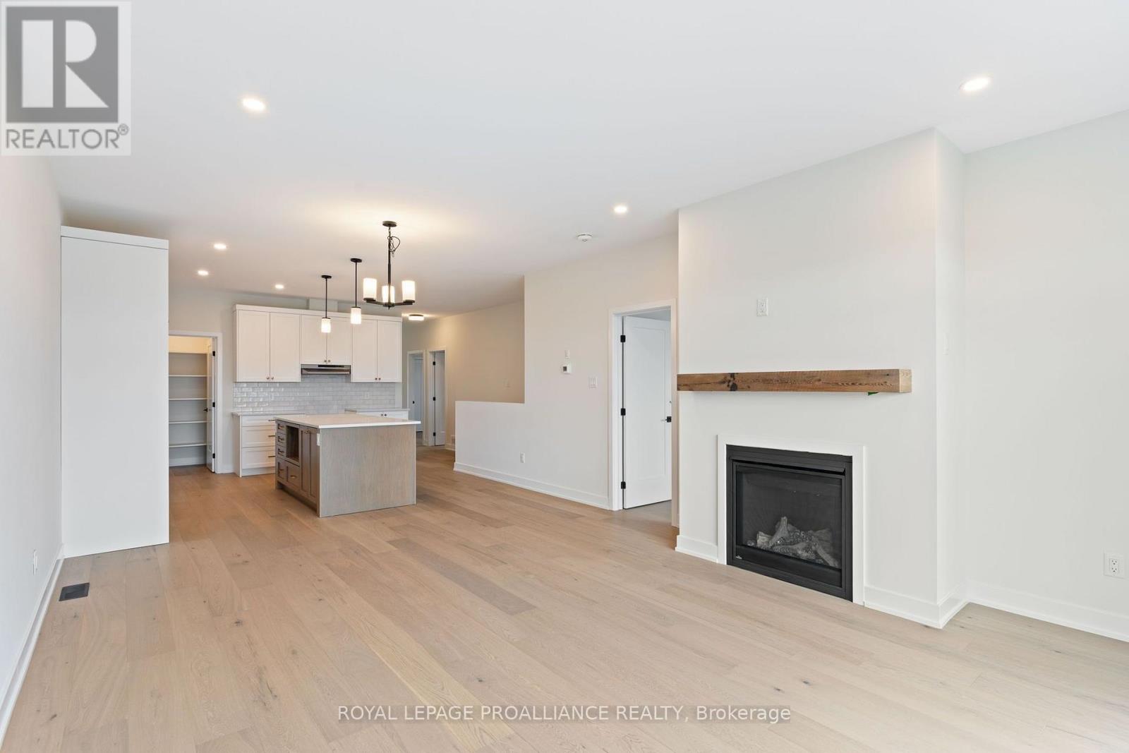 1051 Moore Street, Brockville, Ontario  K6V 0H1 - Photo 26 - X13638240