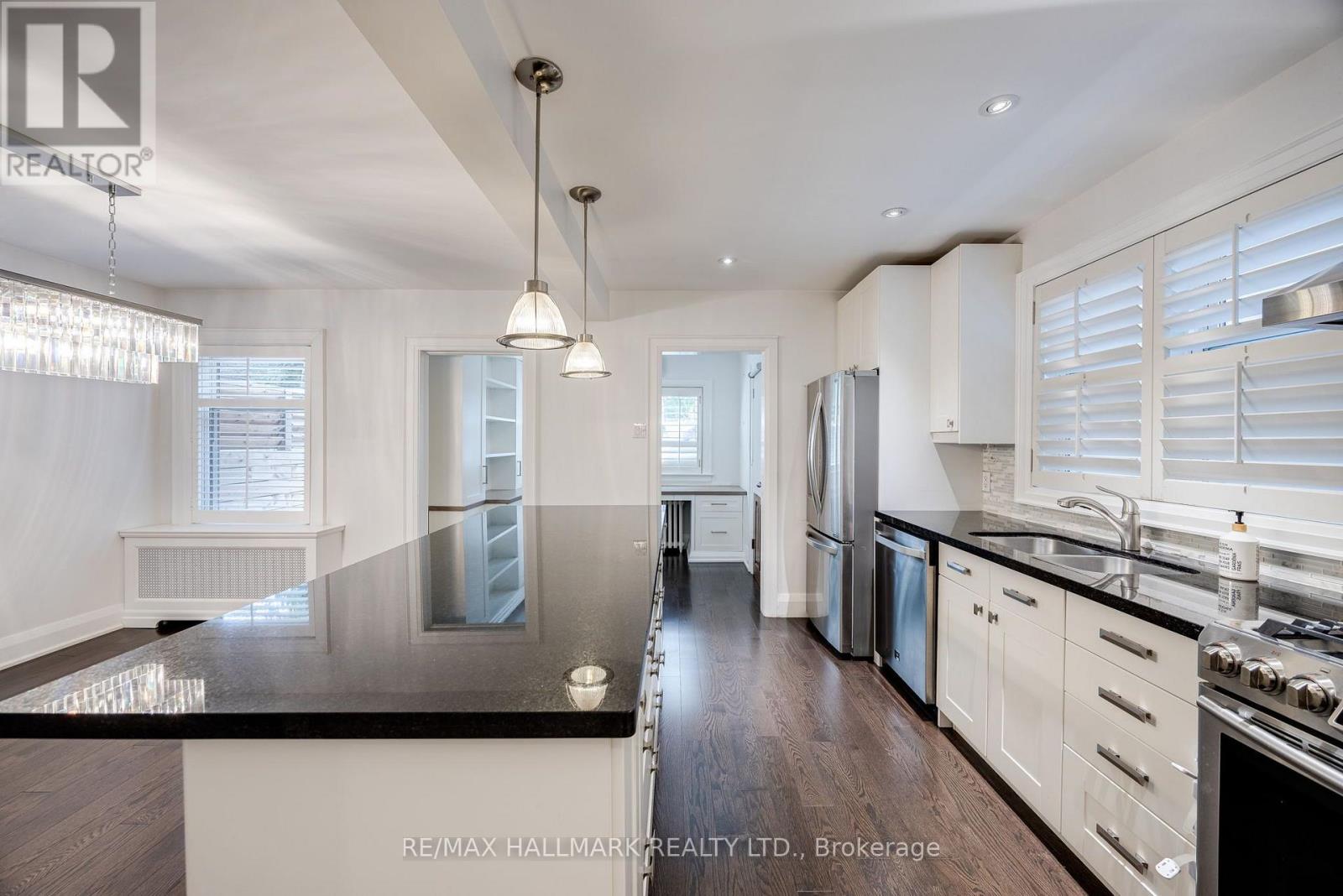 15 Mcnairn Avenue, Toronto, Ontario  M5M 2H4 - Photo 13 - C13638188