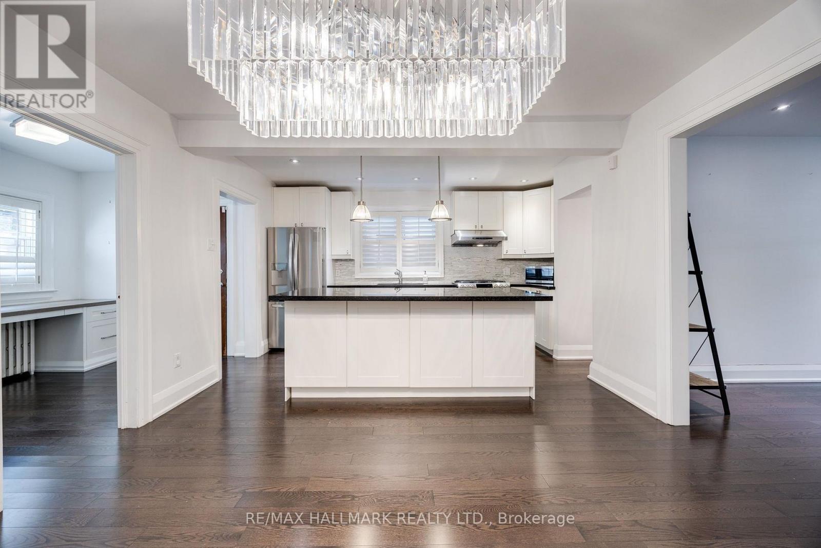 15 Mcnairn Avenue, Toronto, Ontario  M5M 2H4 - Photo 17 - C13638188