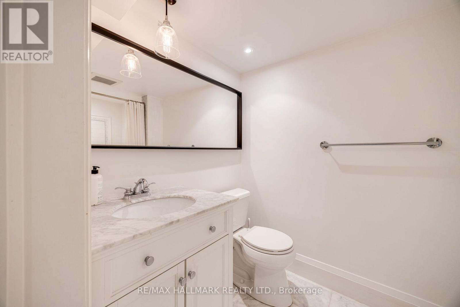 15 Mcnairn Avenue, Toronto, Ontario  M5M 2H4 - Photo 30 - C13638188