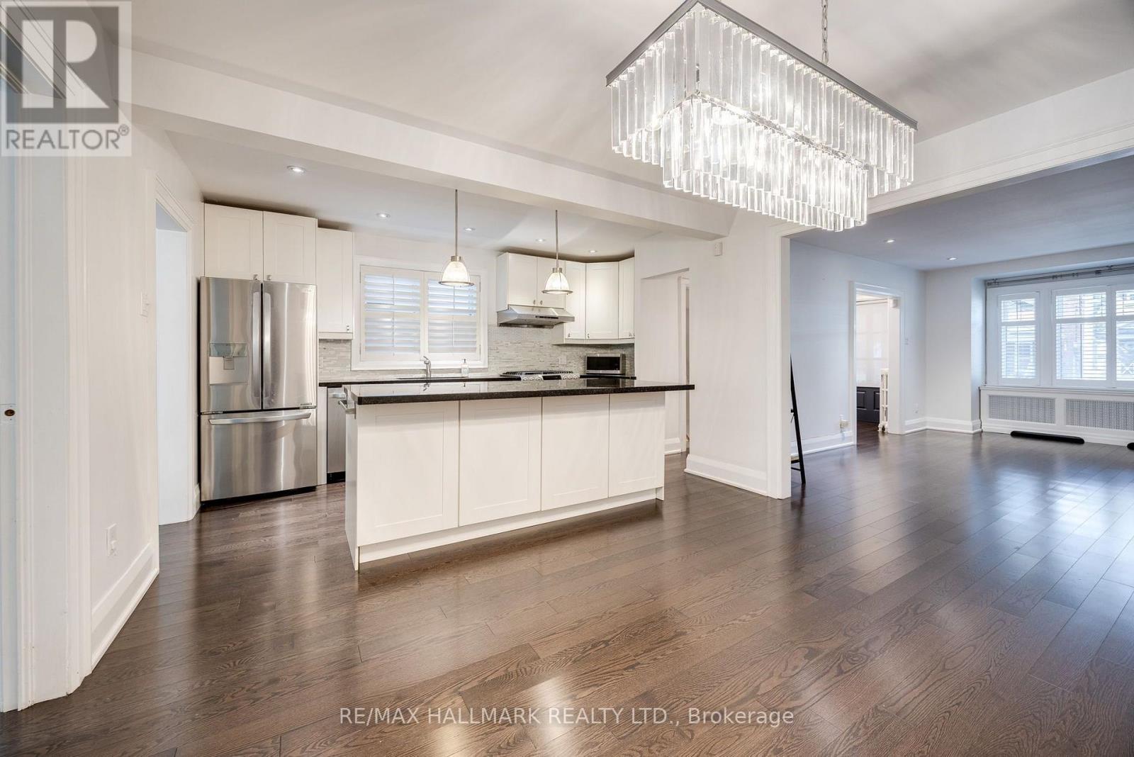 15 Mcnairn Avenue, Toronto, Ontario  M5M 2H4 - Photo 9 - C13638188
