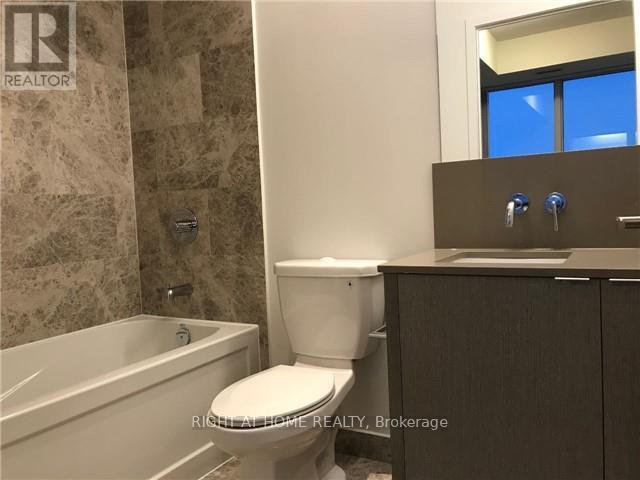 6504 - 100 Harbour Street, Toronto, Ontario  M5J 0B5 - Photo 11 - C13638236