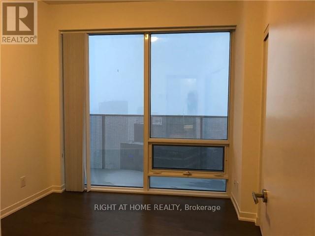 6504 - 100 Harbour Street, Toronto, Ontario  M5J 0B5 - Photo 12 - C13638236