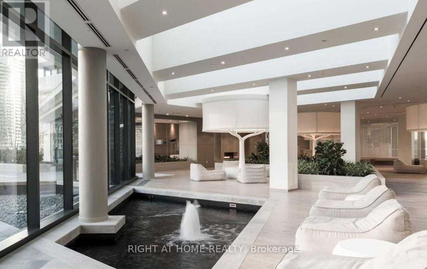 6504 - 100 Harbour Street, Toronto, Ontario  M5J 0B5 - Photo 15 - C13638236