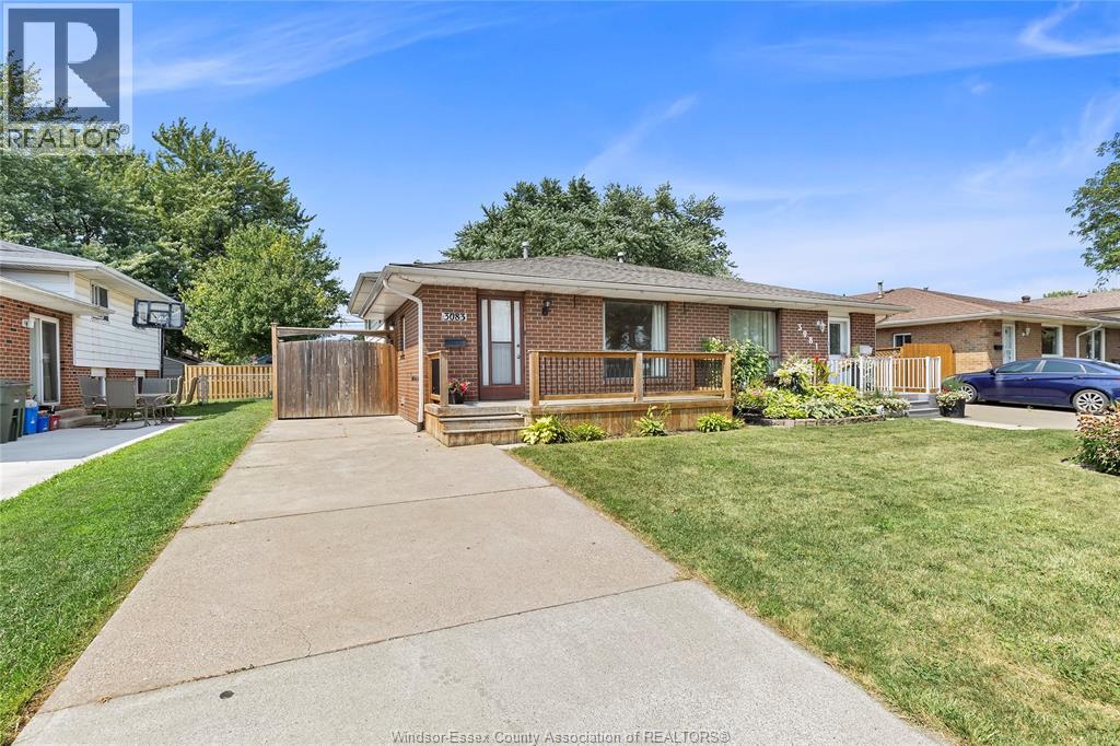 MLS# 26018852: 3083 Jefferson BOULEVARD, Windsor, Canada