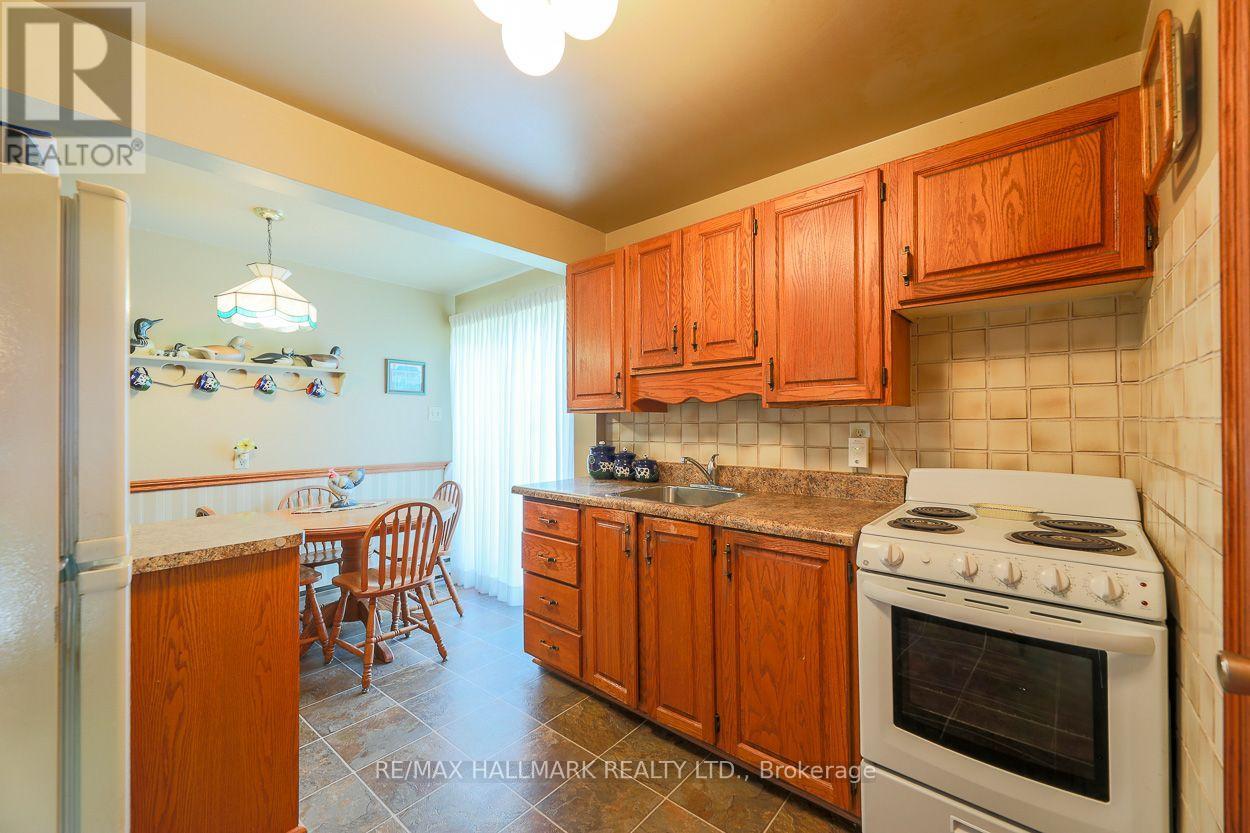 40 Pinegrove Avenue, Toronto, Ontario  M1N 2G5 - Photo 10 - E13638196