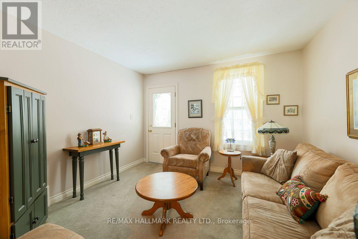 40 Pinegrove Avenue, Toronto, Ontario  M1N 2G5 - Photo 5 - E13638196