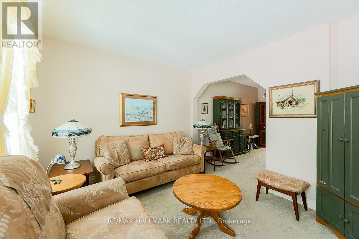 40 Pinegrove Avenue, Toronto, Ontario  M1N 2G5 - Photo 6 - E13638196
