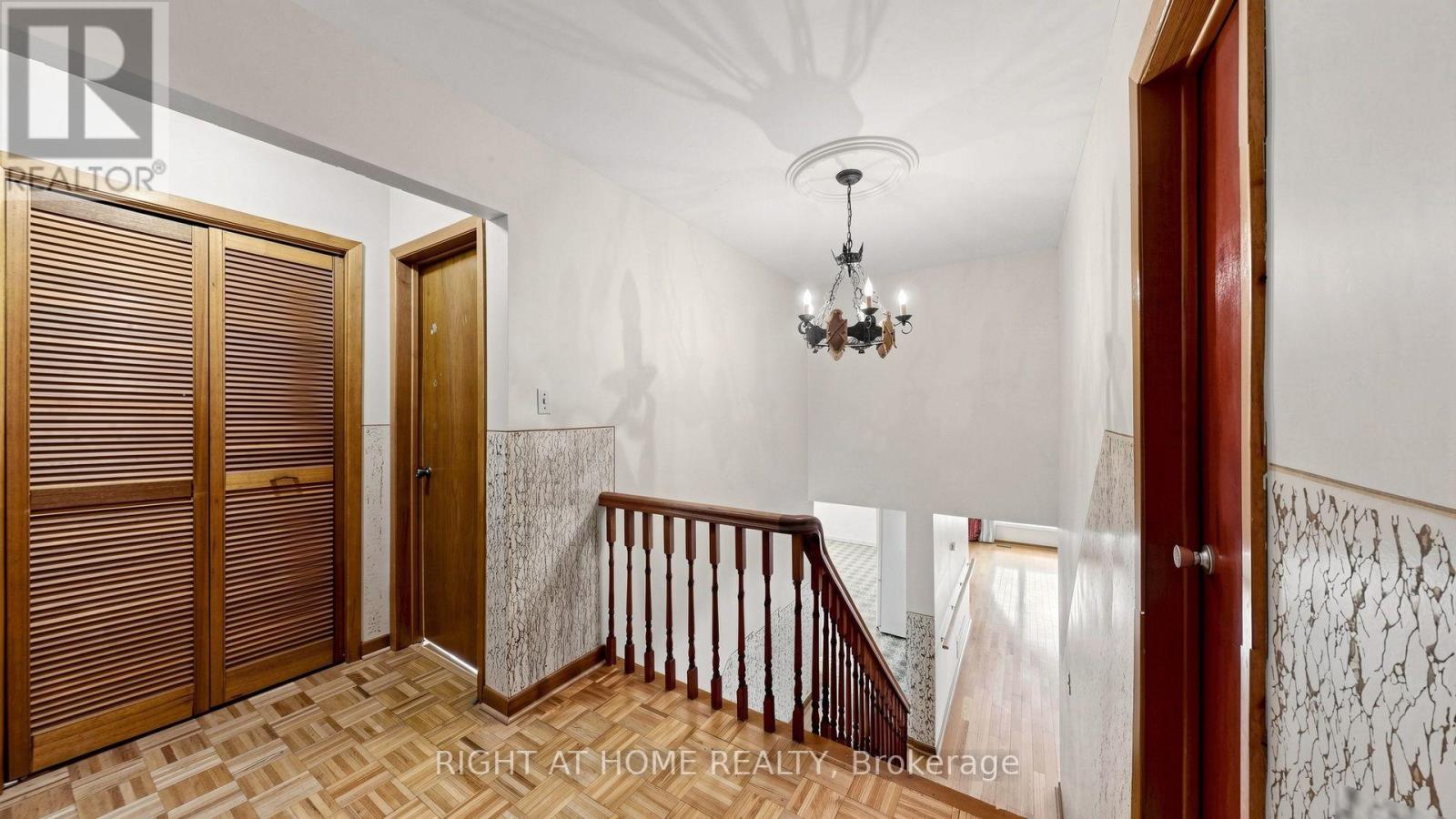 20 Torrens Avenue, Toronto, Ontario  M4K 2H8 - Photo 13 - E13638278