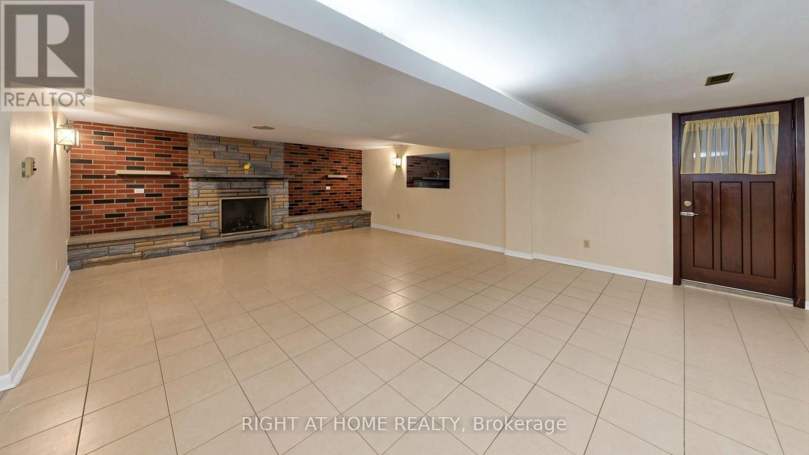 20 Torrens Avenue, Toronto, Ontario  M4K 2H8 - Photo 22 - E13638278