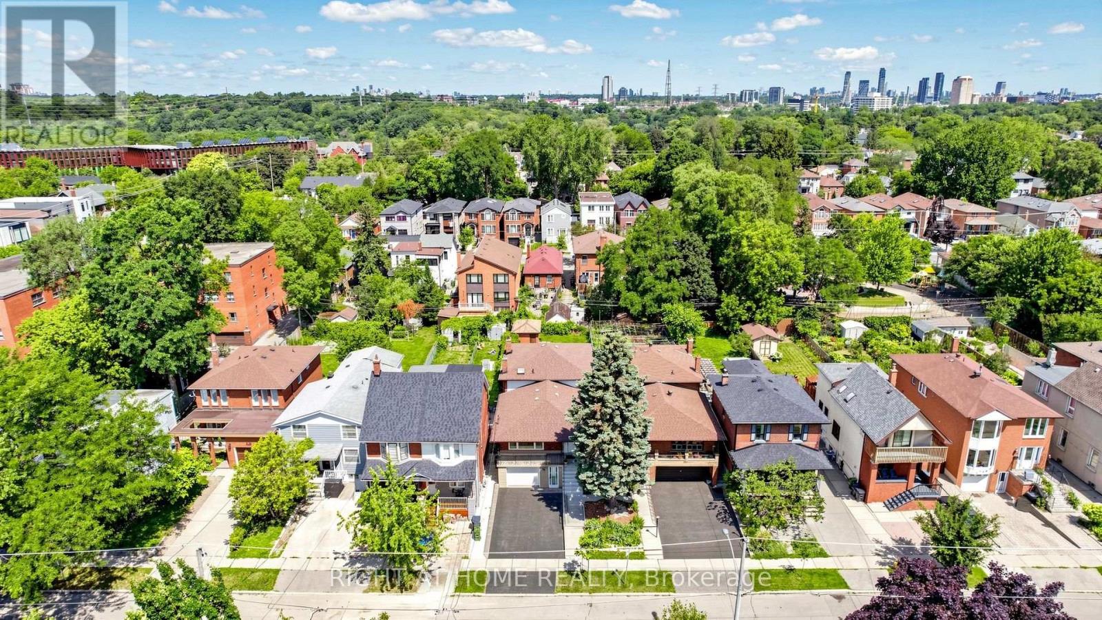 20 Torrens Avenue, Toronto, Ontario  M4K 2H8 - Photo 28 - E13638278