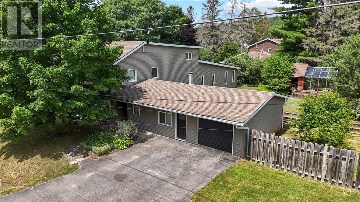 14 Minto Street, Webbwood, Ontario  P0P 2G0 - Photo 18 - 2129615
