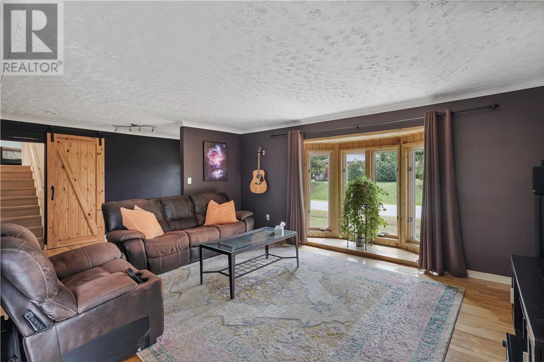 14 Minto Street, Webbwood, Ontario  P0P 2G0 - Photo 33 - 2129615