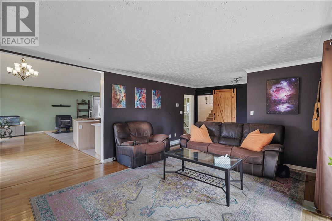 14 Minto Street, Webbwood, Ontario  P0P 2G0 - Photo 36 - 2129615