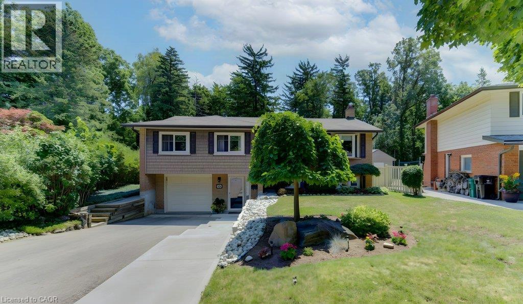 518 Twin Oaks Crescent, Waterloo, Ontario  N2L 4R8 - Photo 2 - 40853357