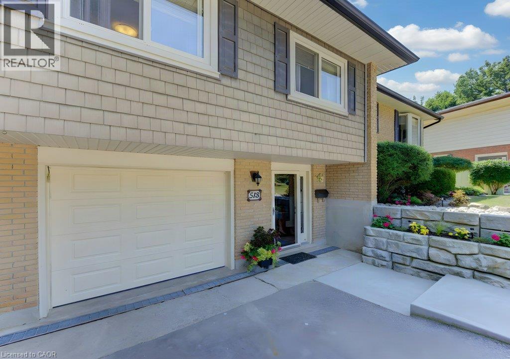 518 Twin Oaks Crescent, Waterloo, Ontario  N2L 4R8 - Photo 3 - 40853357